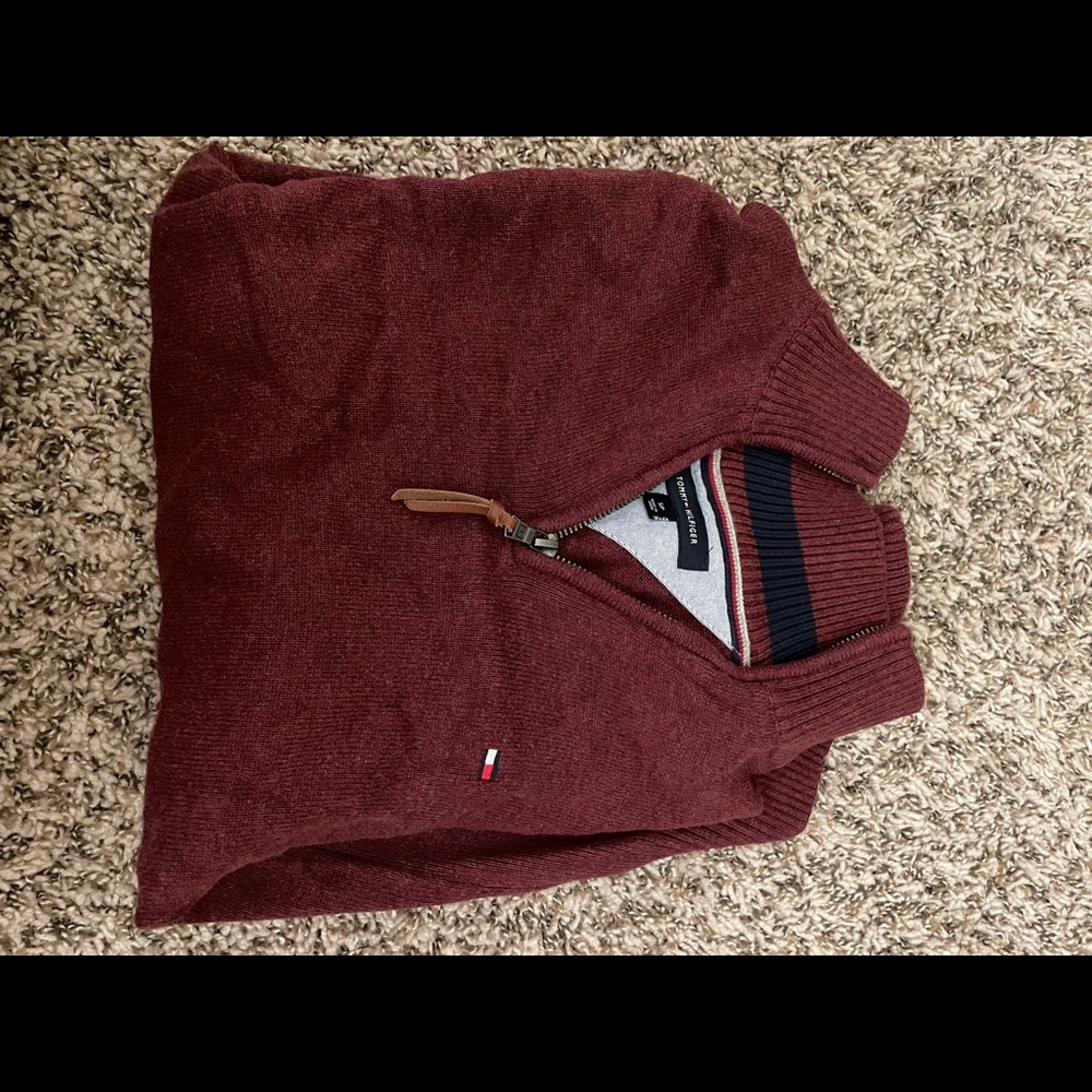 Burgundy sweater from Tommy Hilfiger - size S